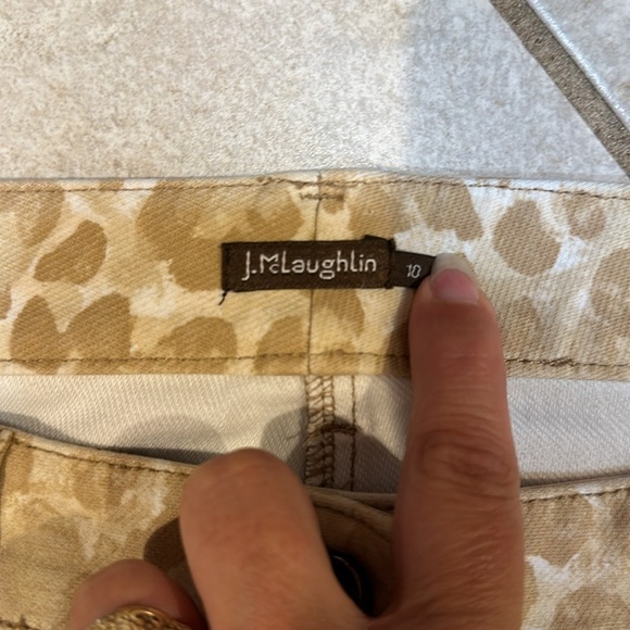 J McLaughlin Tan Watercolor Leopard Knit Jeans 10 Cheetah - Picture 2 of 7